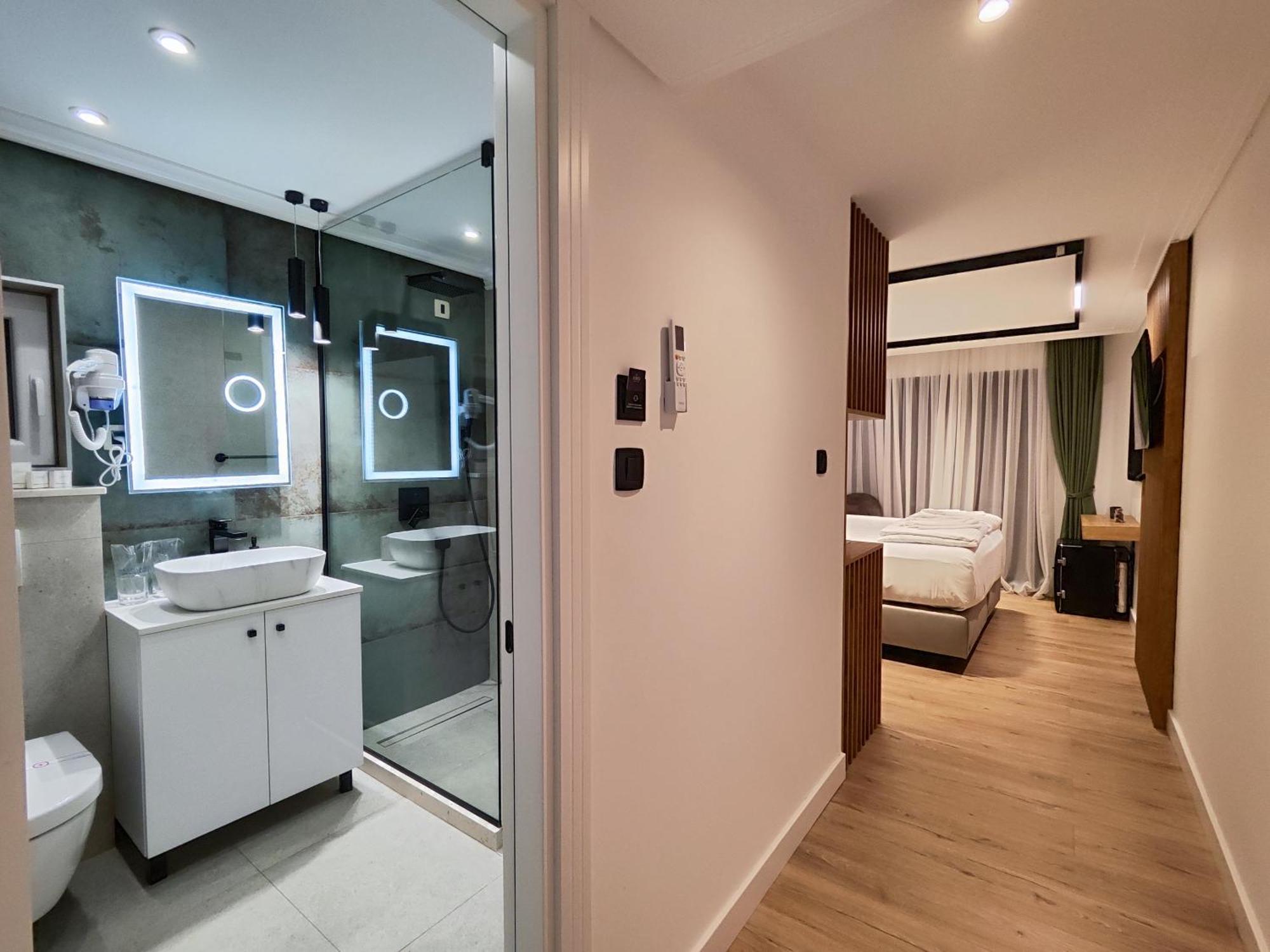 Amd Premium Rooms บุดวา ภายนอก รูปภาพ